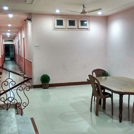 Dibrugarh Hotel Varsa מראה חיצוני תמונה