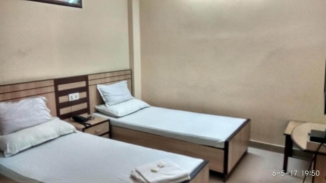 Dibrugarh Hotel Varsa מראה חיצוני תמונה