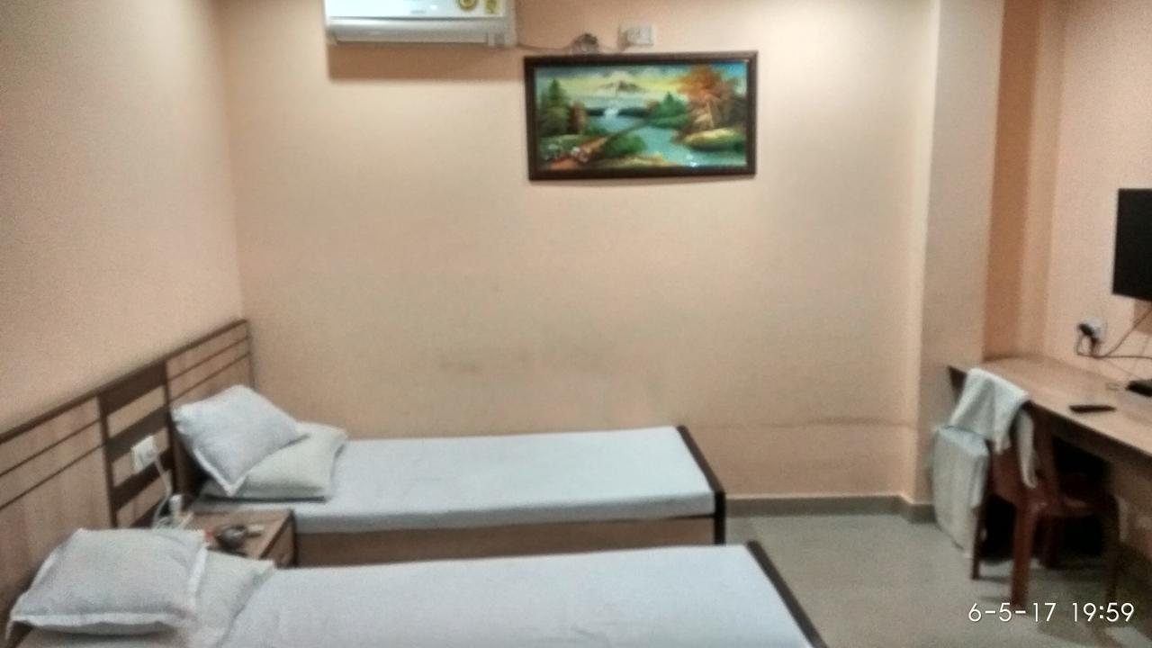 Dibrugarh Hotel Varsa מראה חיצוני תמונה