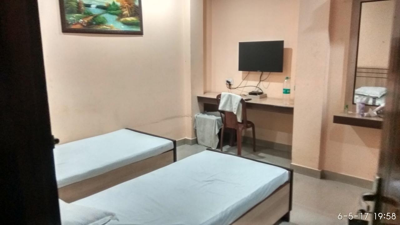 Dibrugarh Hotel Varsa מראה חיצוני תמונה