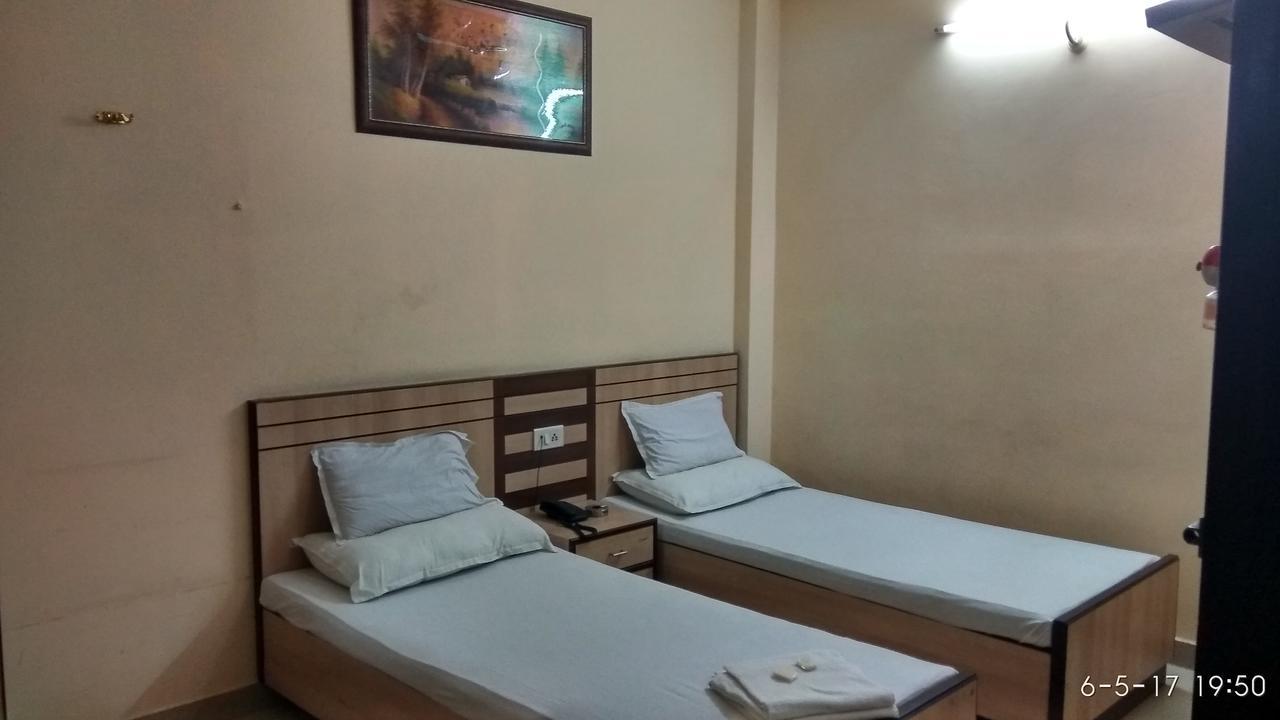 Dibrugarh Hotel Varsa מראה חיצוני תמונה